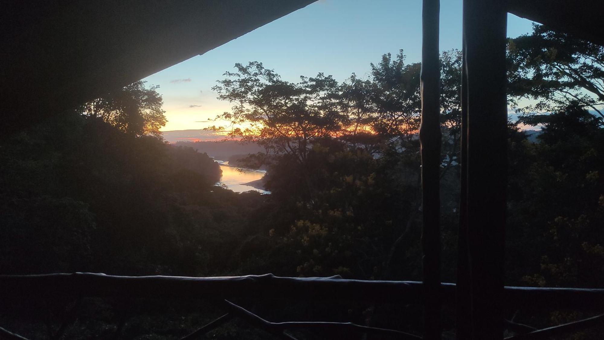 Gaia Amazon Eco Lodge Ahuano Bagian luar foto